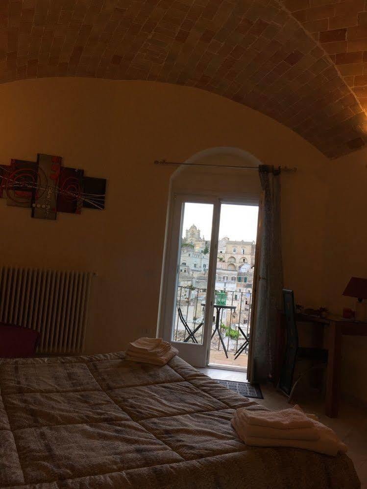 Lo Scorcio, Casa Vacanza Nel Cuore Dei Sassi Con Vista Incantevole Con Self Check-In Matera Kültér fotó